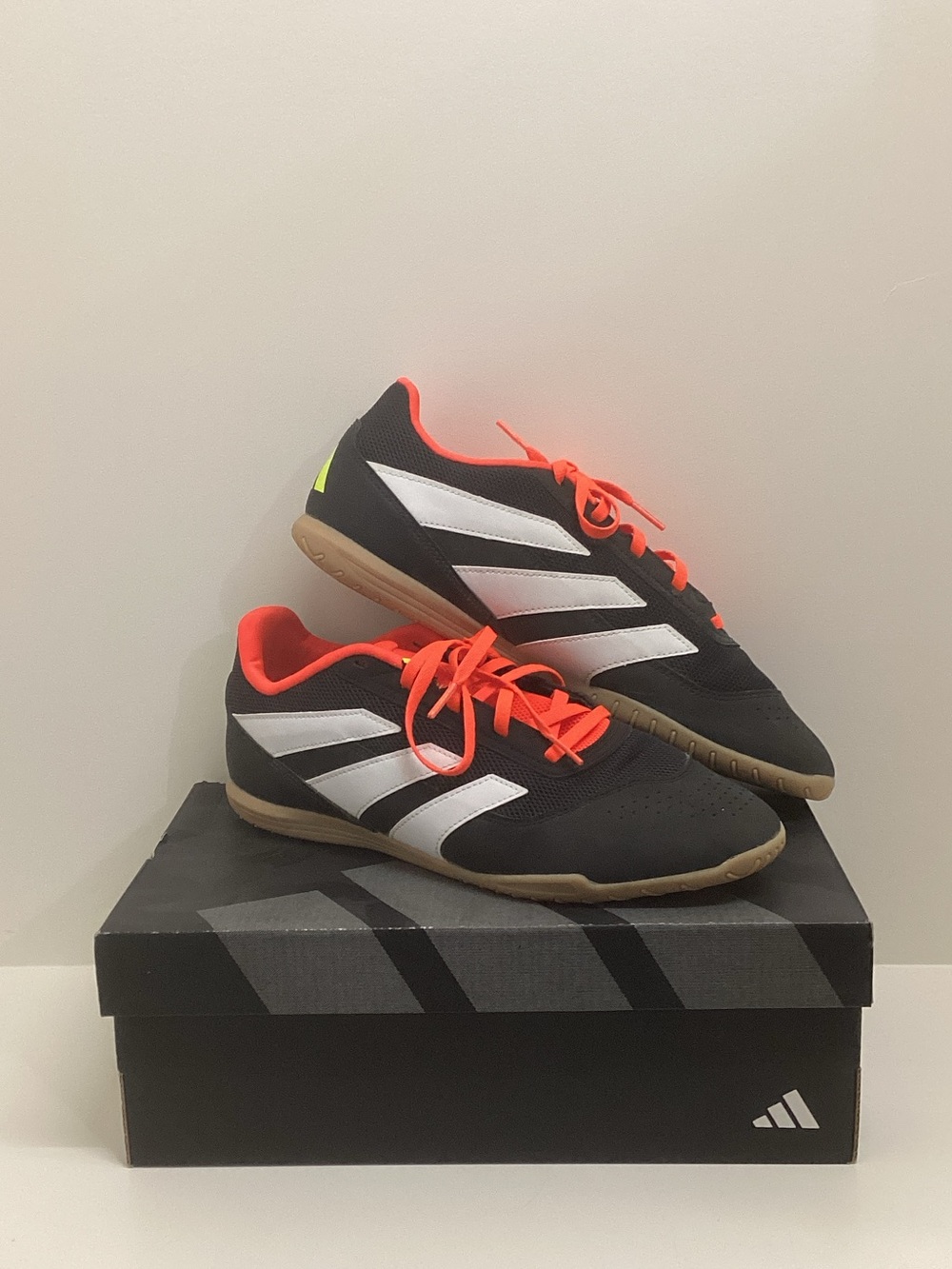 adidas Predator Indoor Soccer Shoes, Like New with Box